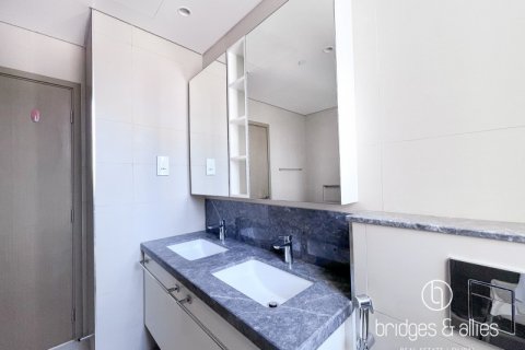 Byt v Downtown Dubai (Downtown Burj Dubai), SAE 2 ložnice, 131.8 m² Č.: 629631 - fotografie 17