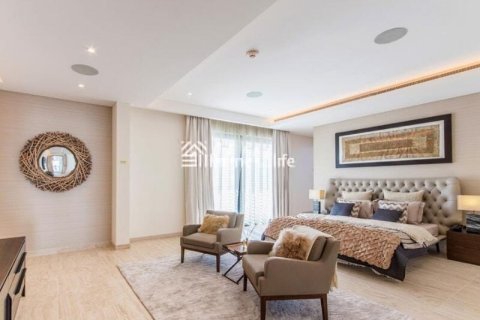 Villa in Mohammed Bin Rashid City, Dubai, UAE 5 bedrooms, 746 sq.m. № 678852