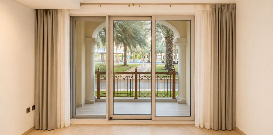 Apartamento en Palm Jumeirah, Dubai, EAU 2 dormitorios, 183.5 m² № 751991