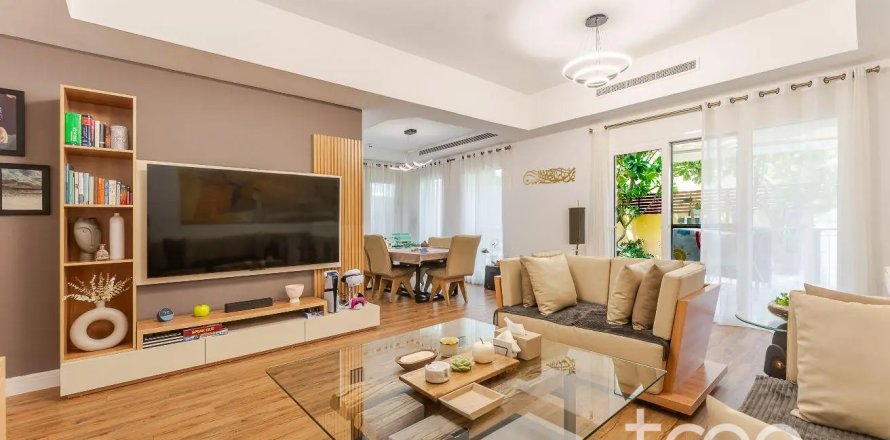 Vila v Arabian Ranches, Dubai, SAE 2 ložnice, 206.15 m² Č.: 739227