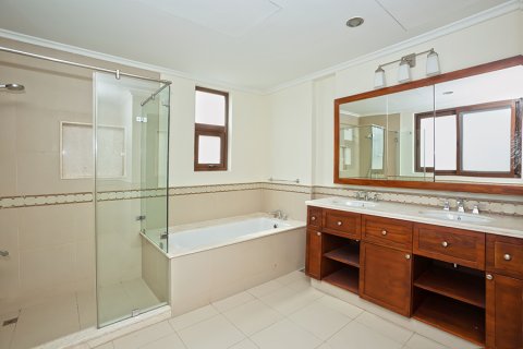 Vila di Arabian Ranches 2, Dubai, UEA 3 kamar tidur, 294.32 m2 nomor 739224 - foto 17