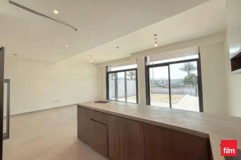 Villa til leie i Dubai, Emiratene 3 soverom, 168 kvm Nr. 655637 - Foto 3