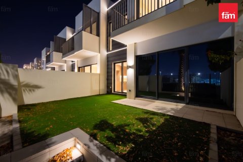 Vila v Dubai, SAE 3 ložnice, 128.6 m² Č.: 763025