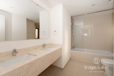 Villa itt: Dubai Hills Estate, EAE, 3 hálószoba, 203 m², azonosító: 688193 - fénykép 24