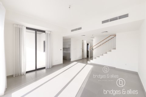 Villa itt: Dubai Hills Estate, EAE, 3 hálószoba, 203 m², azonosító: 688192 - fénykép 18