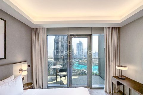 Appartement te huur in Downtown Dubai (Downtown Burj Dubai), Dubai, VAE 3 slaapkamers, 156 vr.m., nr 688196 - foto 3