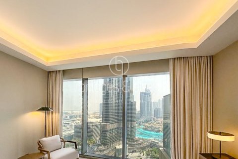 Appartement te huur in Downtown Dubai (Downtown Burj Dubai), Dubai, VAE 3 slaapkamers, 156 vr.m., nr 688196 - foto 2