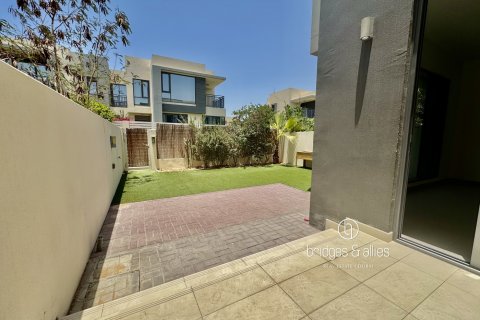 Villa itt: Dubai Hills Estate, EAE, 3 hálószoba, 194 m², azonosító: 688194 - fénykép 10