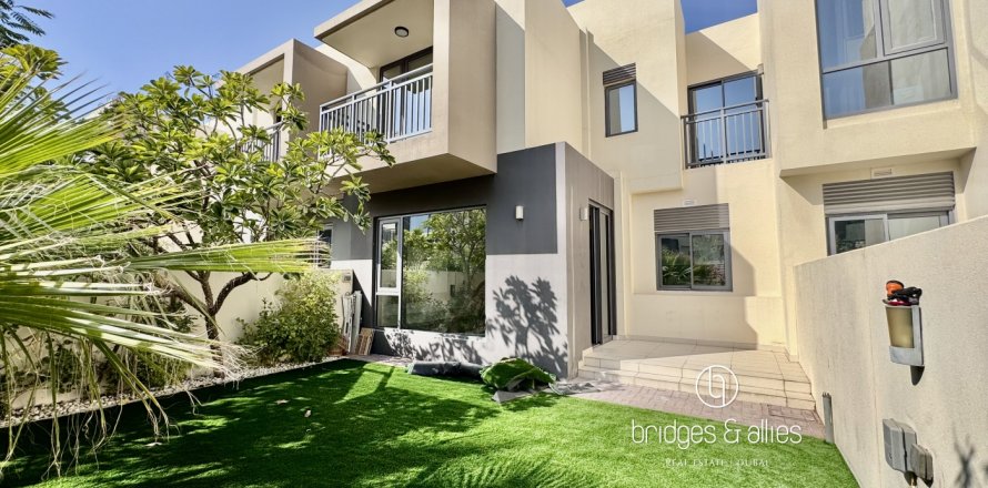 阿联酋 Dubai Dubai Hills Estate 别墅  3 卧, 194 平方米 , 编号 688194