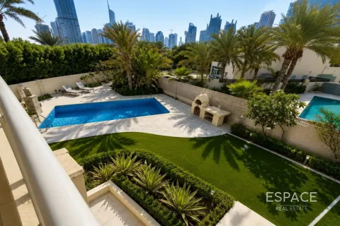 Villa en alquiler en Meadows, Dubai, EAU 5 dormitorios, 325 m2 № 738155 - foto 1