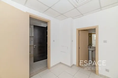Villa para arrendamento em The Springs, Dubai, EAU 3 quartos, 270 m2 № 738154 - foto 14