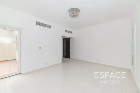 Villa para arrendamento em The Springs, Dubai, EAU 3 quartos, 270 m2 № 738154 - foto 10