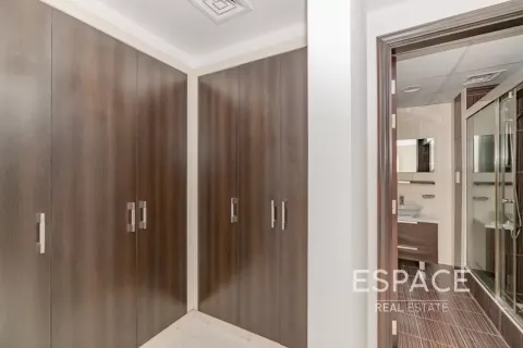 Villa para arrendamento em The Springs, Dubai, EAU 3 quartos, 270 m2 № 738154 - foto 9