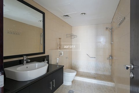 Apartament në Jumeirah Lake Towers, Dubai, Emiratet e Bashkuara Arabe 2 dhoma gjumi, 185.2 m2. № 630832 - Foto 14