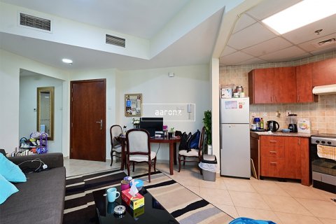 Apartment in Jumeirah Lake Towers, Dubai, UAE 2 bedrooms, 64.1 sq.m. № 630830 - photo 4