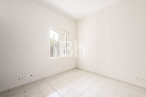 Villa te huur in Arabian Ranches, Dubai, VAE 5 slaapkamers, 640 vr.m., nr 643857 - foto 8