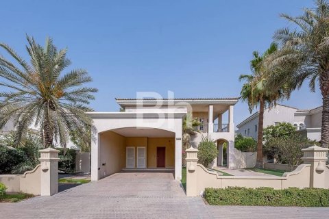 Villa te huur in Arabian Ranches, Dubai, VAE 5 slaapkamers, 640 vr.m., nr 643857 - foto 16