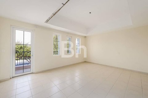 Villa te huur in Arabian Ranches, Dubai, VAE 5 slaapkamers, 640 vr.m., nr 643857 - foto 11