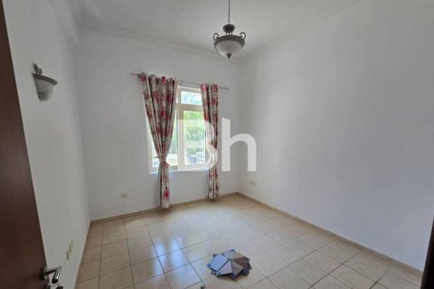 Villa in Jumeirah Islands, Dubai, UAE 4 bedrooms, 987 sq.m. № 643855 - photo 10