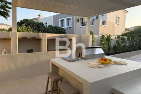 Villetta a schiera in vendita a Arabian Ranches, Dubai, EAU 2 camere da letto, 178 mq. № 643856 - foto 14