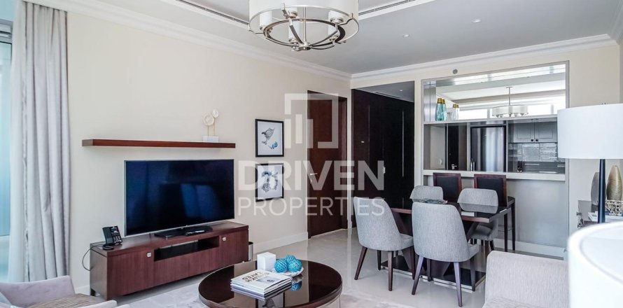 Apartment in Downtown Dubai (Downtown Burj Dubai), Dubai, UAE 2 bedrooms, 124 sq.m. № 684394