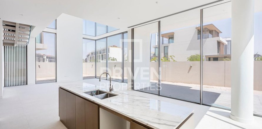 Villa in Nadd Al Sheba, Dubai, VAE 4 slaapkamers, 474.46 vr.m. nr 767047