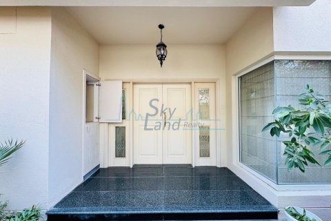 Umm Suqeim, Dubai, संयुक्त अरब अमीरात में विला, 4 बेडरूम, 372 वर्ग मीटर, संख्या 685595 - फ़ोटो 14