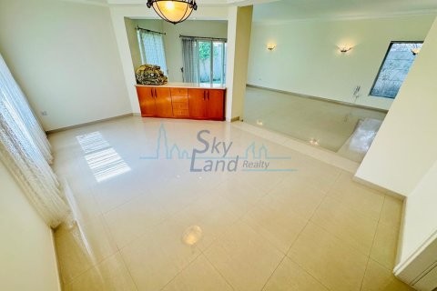 Umm Suqeim, Dubai, संयुक्त अरब अमीरात में विला, 4 बेडरूम, 372 वर्ग मीटर, संख्या 685595 - फ़ोटो 8