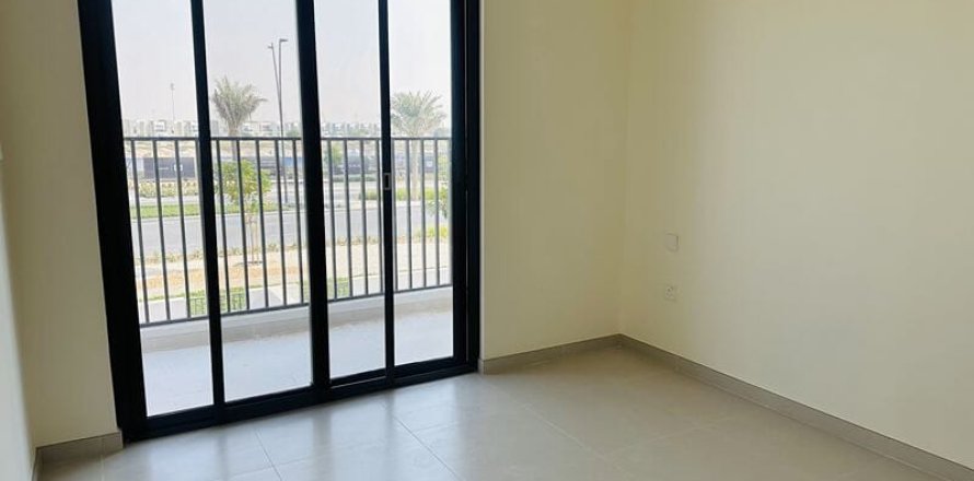 Adosado en Dubai South (Dubai World Central), Dubai, EAU 3 dormitorios, 164 m² № 726057