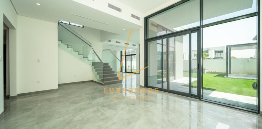 Вилла Al Furjan, Дубай, БАӘ-да 4 жатын бөлмелер, 480 м² № 729558