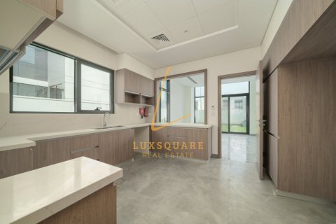 Вилла Al Furjan, Дубай, БАӘ-да 4 жатын бөлмелер, 480 м² № 729558 - фото 9