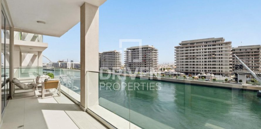 Apartment in Al Wasl, Dubai, UAE 2 bedrooms, 147.44 sq.m. № 756851