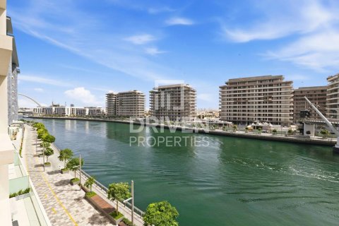 Apartment in Al Wasl, Dubai, UAE 2 bedrooms, 147.44 sq.m. № 756851 - photo 3