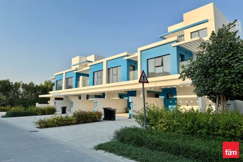 Kaupunkipientalo Dubai, Arabiemiraatit 5 makuuhuonetta, 144 m2 № 687551 - kuva 2