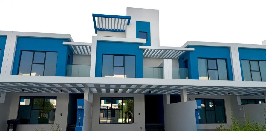 Kaupunkipientalo Dubai, Arabiemiraatit 5 makuuhuonetta, 144 m2 № 687551