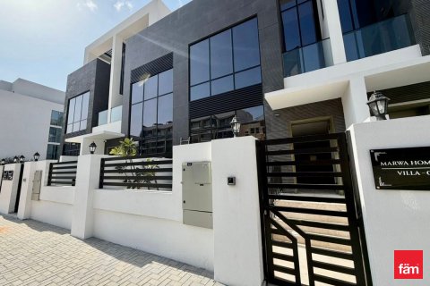 Villa in Dubai, UAE 4 bedrooms, 160 sq.m. № 687552