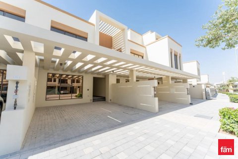 Řadový dům v Dubai, SAE 4 ložnice, 144 m² Č.: 751248 - fotografie 1