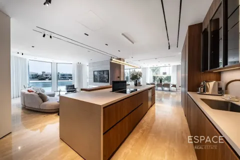 Villa en venta en Palm Jumeirah, Dubai, EAU 5 dormitorios, 505 m2 № 737943 - foto 6