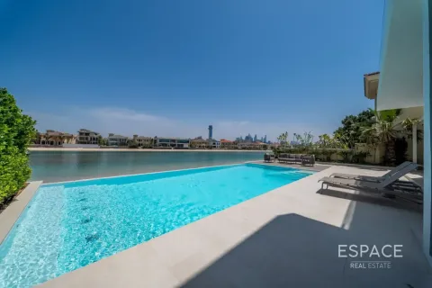Villa en venta en Palm Jumeirah, Dubai, EAU 5 dormitorios, 505 m2 № 737943 - foto 13