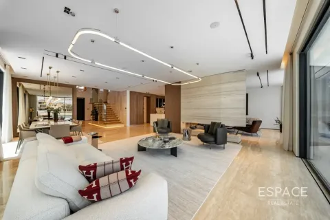 Villa en venta en Palm Jumeirah, Dubai, EAU 5 dormitorios, 505 m2 № 737943 - foto 4