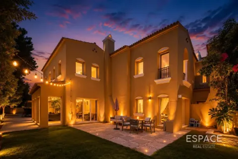 Villa à Arabian Ranches, Dubai, EAU: 4 chambres, 287 m2 № 737941