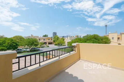 Villa en venta en Arabian Ranches, Dubai, EAU 4 dormitorios, 287 m2 № 737941 - foto 19