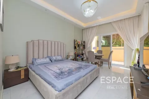 Villa en venta en Arabian Ranches, Dubai, EAU 4 dormitorios, 287 m2 № 737941 - foto 13
