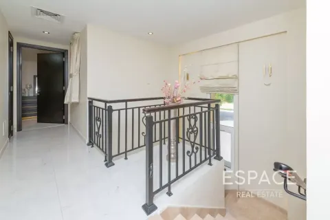Villa en venta en Arabian Ranches, Dubai, EAU 4 dormitorios, 287 m2 № 737941 - foto 10