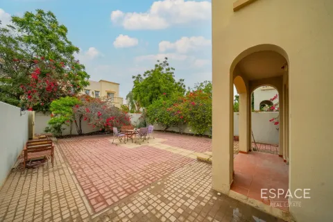Villa en venta en The Springs, Dubai, EAU 2 dormitorios, 167 m2 № 737944 - foto 9
