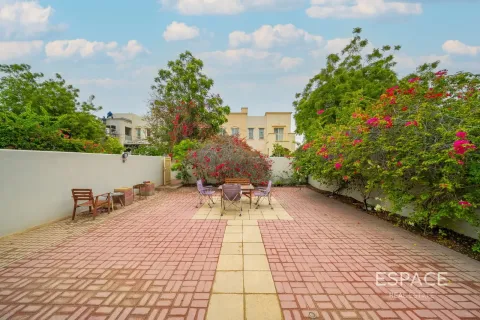 Villa en venta en The Springs, Dubai, EAU 2 dormitorios, 167 m2 № 737944 - foto 8
