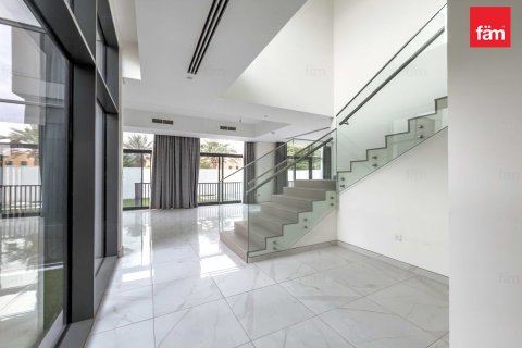 Vila v Al Furjan, Dubai, SAE 4 spálne, 521.9 m2 č. 699849 - Fotografia 15