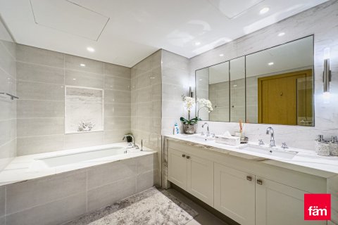 Apartament de vânzare în Downtown Dubai (Downtown Burj Dubai), Dubai, EAU 2 dormitoare, 152.9 mp. №766312 - poză 16