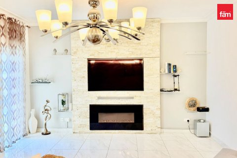 Villa en alquiler en Dubai, EAU 4 dormitorios, 533.6 m2 № 766323 - foto 9