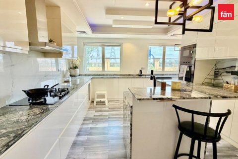 Villa Dubaijā, AAE 4 istabas, 533.6 m2 Nr. 766323